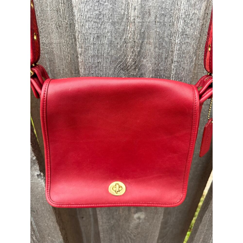 Vintage Coach Legacy Companion Flap Red Leather Crossbody Bag ~ GUC! - Picture 6 of 6
